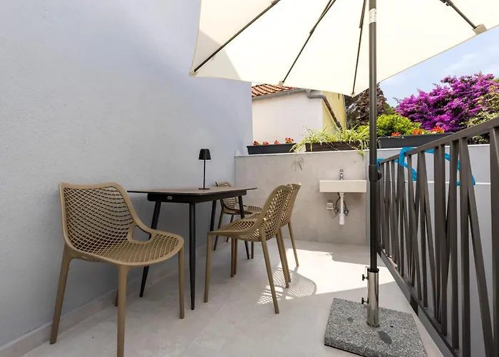 Apartments Maginja