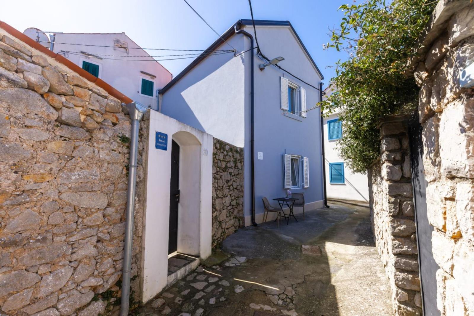 Maginja Apartment *
